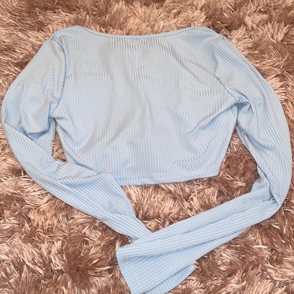 Shien Twist front crop top - Picture 4 of 4